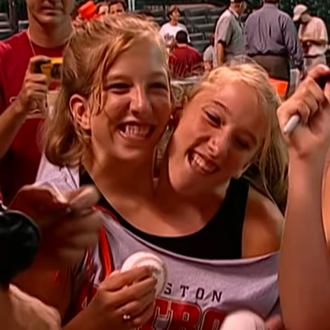 Conjoined Twins Abby & Brittany Hensel Explain How They Share Anatomy Conjoined Twins Abby & Brittany Hensel Explain How They Share Anatomy